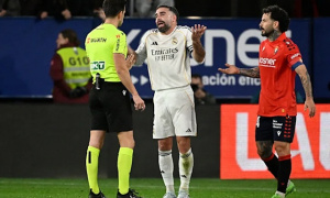 Sự sa sút của Carvajal báo hiệu cuộc chuyển giao tại Real