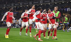 Van der Vaart chê Arsenal thiếu cầu thủ đẳng cấp thế giới