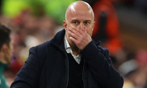 Romano hé lộ thời điểm Liverpool định đoạt tương lai Arne Slot