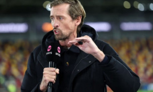 Peter Crouch và dàn chuyên gia tin Liverpool sẽ hạ gục Forest