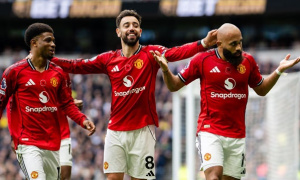 Carrick cần hy sinh Amad để kích hoạt Sesko