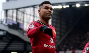 Carrick tin Casemiro đủ trình đá cho mọi ông lớn