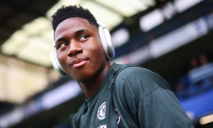 Essugo trở lại, Chelsea vẫn lo vắng mặt Estevao