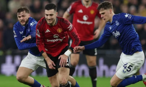 Man Utd hồi sinh khi Michael Carrick khai tử hệ thống của Amorim