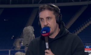 Neville nhận sai về Senne Lammens