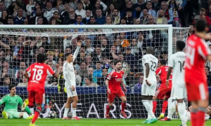 Trent bị chê phòng ngự kém trước viễn cảnh tái ngộ Liverpool