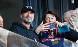 Lãnh đạo Red Bull bức xúc vì tin đồn về Klopp