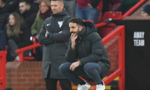 Man Utd mất 15,9 triệu bảng đền bù vụ Amorim