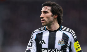 Scholes chấm Tonali cho MU vì hay hơn Rice