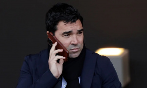 Deco nói thẳng về tin đồn Barca mua Alvarez