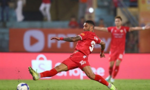 Thắng ngược HAGL 3-1, CAHN xây chắc ngôi đầu