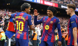 Yamal lập hat-trick giúp Barca hủy diệt Villarreal