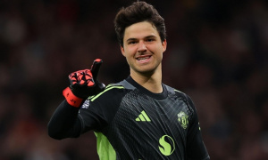 Man Utd đã tìm thấy 'Bruno Fernandes phiên bản găng tay'