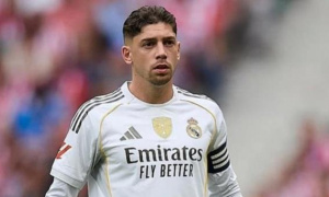 Tin đồn chuyển nhượng tối 1/3: Man Utd chi đậm vì Valverde; Liverpool tranh mua Luis Suarez