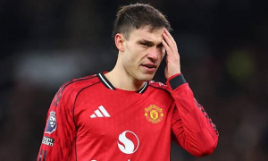 Carrick hé lộ lý do Ugarte ít được thi đấu tại MU