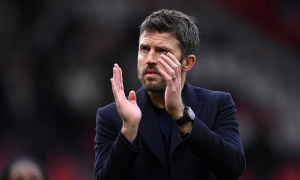 Carrick nêu lý do MU đá tệ trong hiệp một