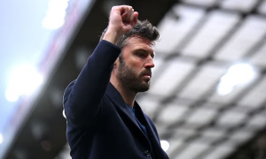 Michael Carrick lập kỷ lục giúp Man Utd leo lên vị trí thứ ba