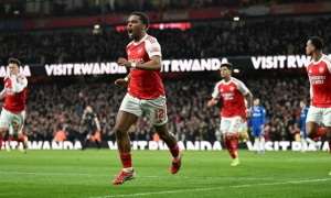 Siêu máy tính dự Arsenal vô địch, Spurs lâm nguy