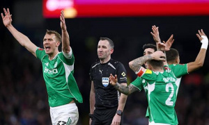 Cạm bẫy từ tiếng còi chờ đón Arsenal tại Brighton