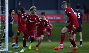 Bán sao trẻ, Liverpool khôn khéo cài điều khoản mua lại