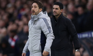 Báo Thụy Sĩ lên án chuyên gia phạt góc Arsenal phá hỏng bóng đá