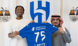 Bóng đá Pháp nhắm mắt bán lúa non cho Saudi để sinh tồn