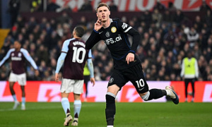 6 điểm nhấn Villa 1-4 Chelsea: Pedro rực sáng, Top 4 đảo chiều