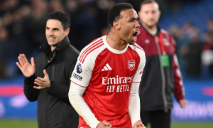 Man City sẩy chân, Arsenal cần thêm bao điểm để vô địch?