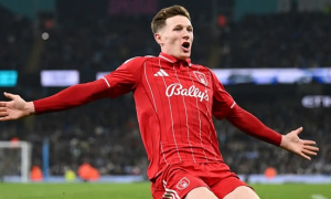 Man City nhắm Anderson giá 70 triệu bảng thay Rodri