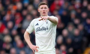 Để Man City cướp Anderson, Man Utd lãnh trọn 3 cú đấm đau điếng