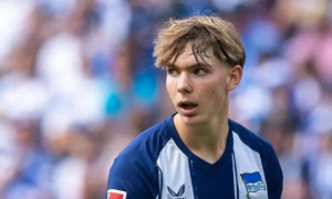 Bayern quyết đấu Arsenal và MU vì 'tiểu Busquets'