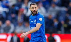 Benzema lập cú đúp, Al-Hilal hủy diệt Al-Najma 4-0