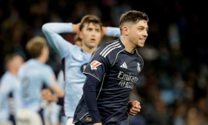 Thắng kịch tính Celta, Arbeloa gọi Valverde là biểu tượng của Real