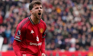 Mason Mount quyết không rời Man Utd trong mùa hè tới