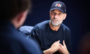 Người đại diện đập tan tin đồn Klopp trở lại ghế nóng