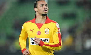 Vì sao Sane nhận thẻ đỏ vẫn đá trận Liverpool?