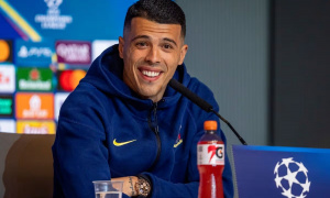 Porro giải thích vụ đấm ghế, phủ nhận mâu thuẫn với Tudor