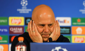 Cựu sao Liverpool cạn lời vì Slot bỏ rơi sao trẻ