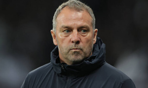 Barca thoát thua Newcastle, Flick mắng học trò