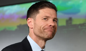 Romano lên tiếng vụ Xabi Alonso thay Slot tại Liverpool