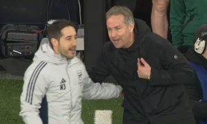 Jover đáp trả HLV Leverkusen khi Arsenal bị châm chọc