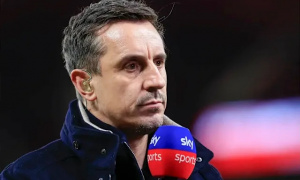 Neville phán Tottenham rớt hạng tốt cho Ngoại hạng Anh