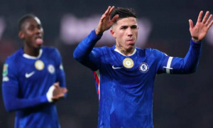Trượt vé Cúp C1, Chelsea nguy cơ mất Enzo vào tay PSG