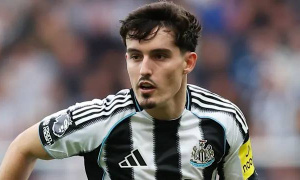 Arsenal phá bĩnh Man City vụ Livramento 70 triệu bảng