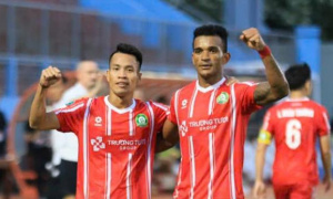 Quật ngã Khánh Hòa, Đồng Nai nối dài mạch 14 trận bất bại