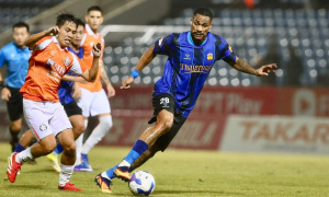 Vũ Văn Sơn lập siêu phẩm phút 90+6 cứu rỗi Đà Nẵng