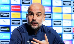 Pep cảnh báo Man City nguy cơ 'trao cúp' cho Arsenal