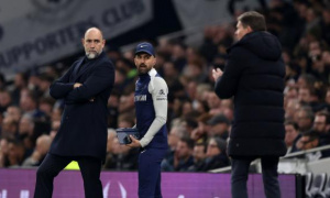 Tottenham lâm nguy, Ngoại hạng Anh chứng kiến cuộc đua trụ hạng điên rồ