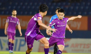 Tùng Quốc ghi bàn đẹp mắt, Becamex TPHCM hạ gục Hà Tĩnh