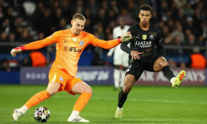 Rosenior khẳng định Chelsea không có thủ môn số 1